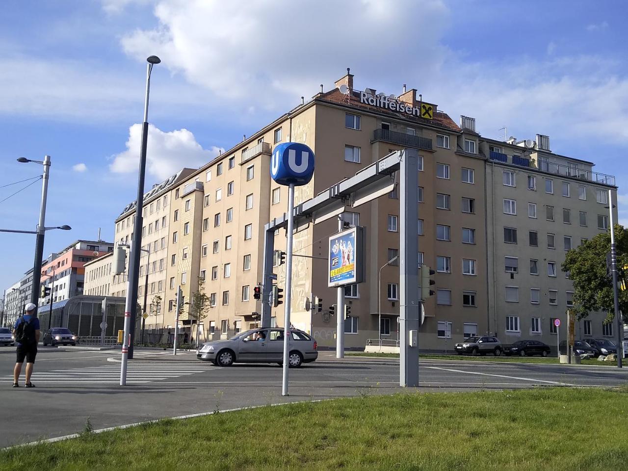 Apartment Paradies - U1 Station Altes Landgut Виена Екстериор снимка